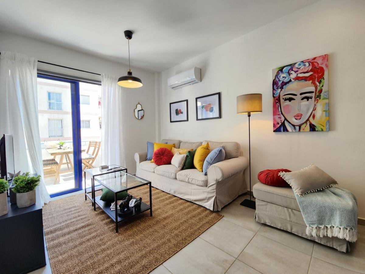 Frida'S Cozy Two Bedroom Apt Lárnaka Kültér fotó
