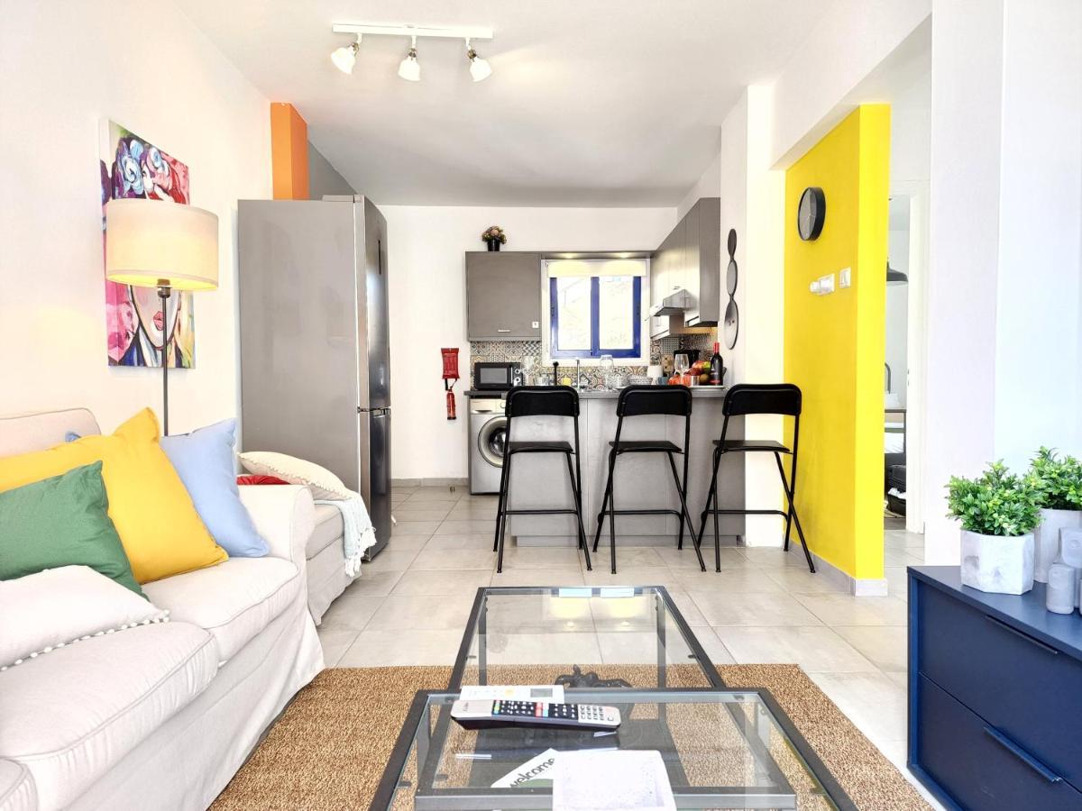 Frida'S Cozy Two Bedroom Apt Lárnaka Kültér fotó